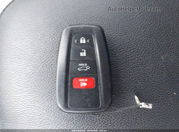 2T3P1RFV0KC029601 2019 TOYOTA LE Dark Blue Вид панели приборов