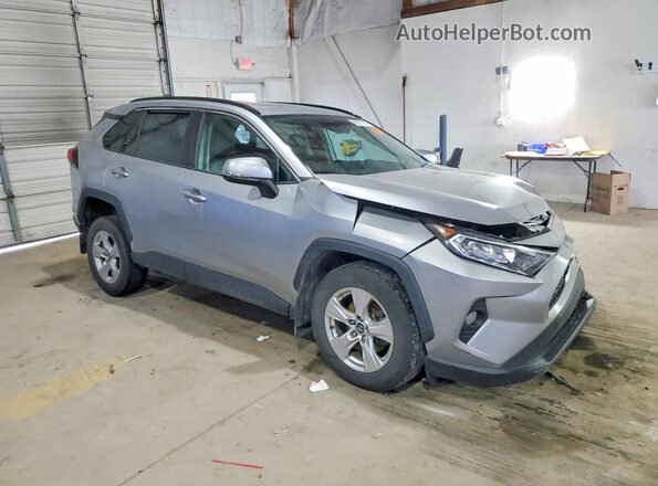 2T3P1RFV1LW084560 2020 TOYOTA LE Серый Передняя правая четверть