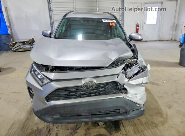 2T3P1RFV1LW084560 2020 TOYOTA LE Серый Вид спереди