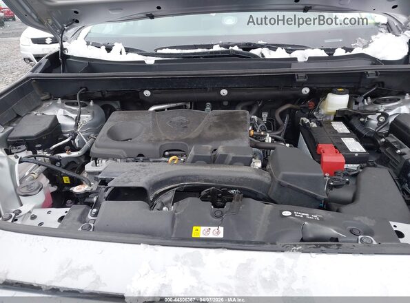 2T3P1RFV2SW506687 2025 TOYOTA LE Silver Widok z tyłu