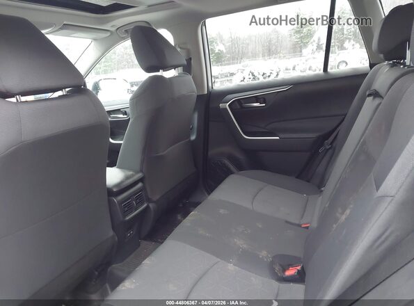 2T3P1RFV2SW506687 2025 TOYOTA LE Silver Widok naklejki z numerem VIN