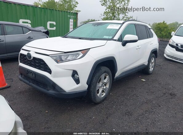 2T3P1RFV9LC075221 2020 TOYOTA LE White Vista tres cuartos delantera izquierda