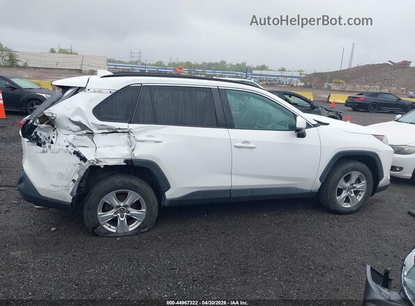 2T3P1RFV9LC075221 2020 TOYOTA LE White Vista interior trasera