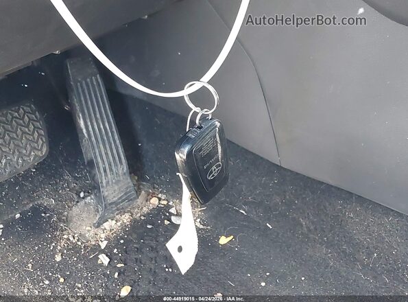 2T3P1RFVXRC397536 2024 TOYOTA LE Серый Вид панели приборов