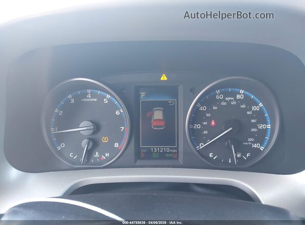 2T3RFREV0HW676907 2017 TOYOTA LE Черный Вид задних сидений
