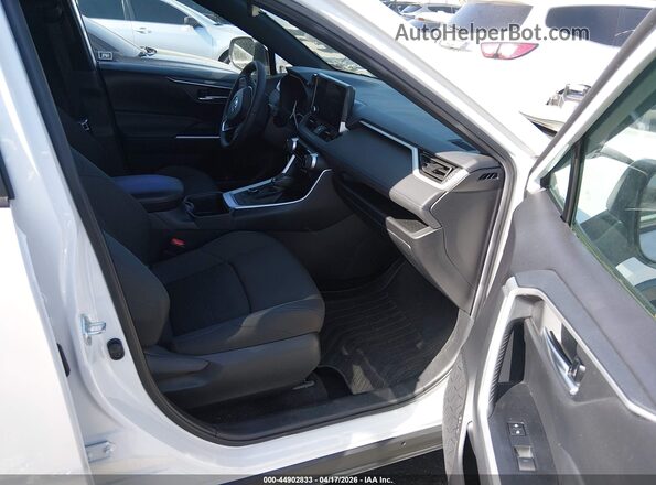 2T3T6RFV9RW049290 2024 TOYOTA RAV4 HYBRID White Widok wnętrza z przodu