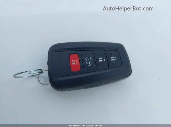 2T3W1RFVXSC365610 2025 TOYOTA LE White Вид панелі приладів