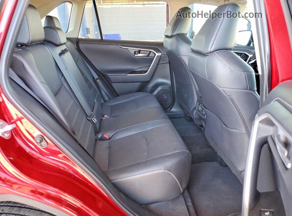 2T3Y1RFV1SW387194 2025 TOYOTA LIMITED Red Вид задньої частини салону