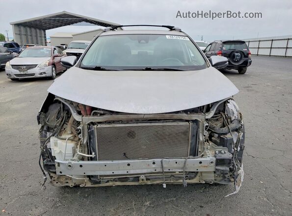 2T3YFREV8HW367116 2017 TOYOTA RAV4 Silver Widok z przodu