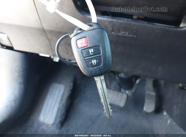 2T3ZFREV7HW365121 2017 TOYOTA LE Темно-бордовый Вид панели приборов