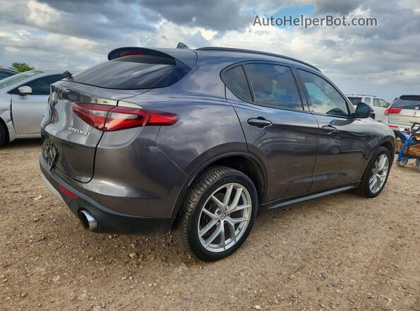 ZASFAKPN8J7B71325 2018 ALFA ROMEO STELVIO Gray Przód prawy