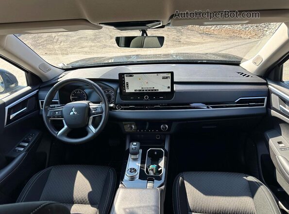 JA4J3UA81SZ036733 2025 MITSUBISHI OUTLANDER Black Вид панелі приладів
