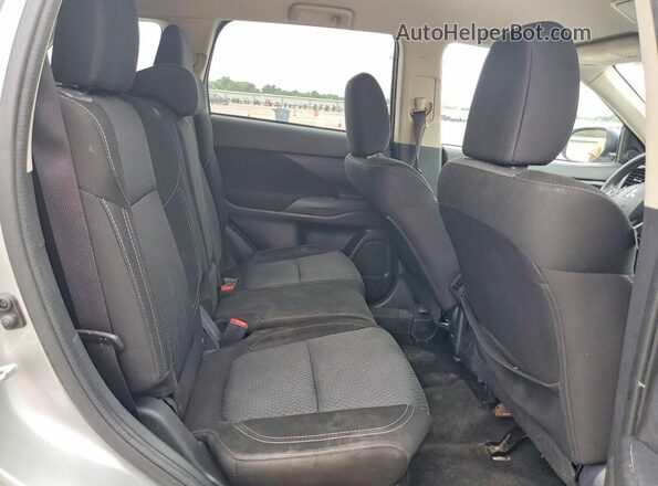 JA4AD2A31LZ047853 2020 MITSUBISHI OUTLANDER Silver Vista del compartimento del motor