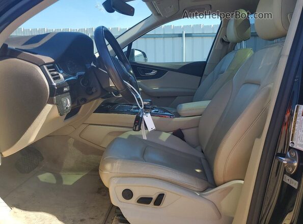 WA1AAAF71KD002373 2019 AUDI Q7 Черный Вид панели приборов