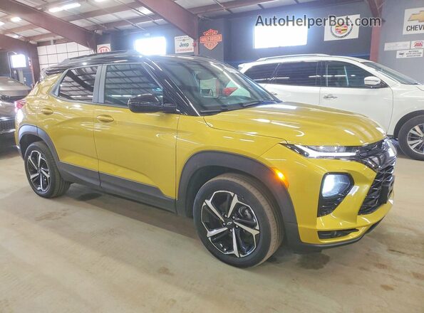 KL79MUSLXPB099674 2023 CHEVROLET TRAILBLAZER Yellow Передня права чверть