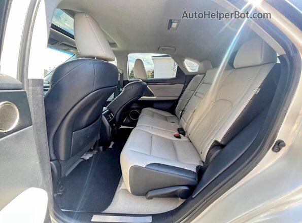 2T2ZZMCA4KC131431 2019 LEXUS RX 350 Белый Вид панели приборов