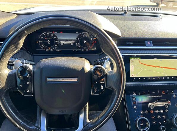 SALYL2RV3JA743387 2018 LAND ROVER RANGE ROVER Белый Вид панели приборов