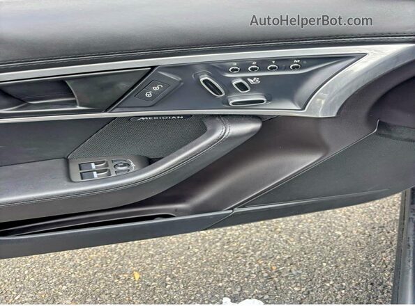 SAJDD5GX0LCK69156 2020 JAGUAR F-TYPE Черный 