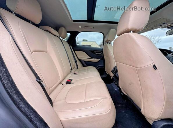 SADCJ2GX3JA235968 2018 JAGUAR F-PACE Черный Вид салона спереди