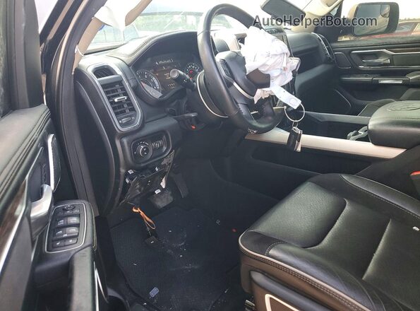 1C6SRFJM8LN201694 2020 RAM 1500 Black Widok zestawu wskaźników