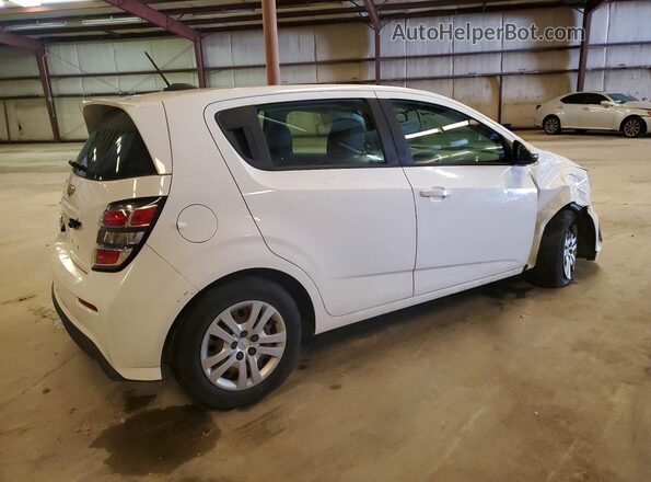 1G1JG6SB1L4106397 2020 CHEVROLET SONIC Белый Передняя правая четверть