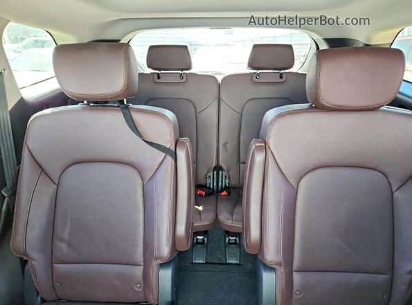 KM8SNDHF1HU241012 2017 HYUNDAI SANTA FE Белый Вид задней части салона