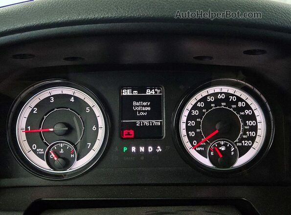 3C6JR6DT7LG232040 2020 RAM 1500 Белый Вид задних сидений