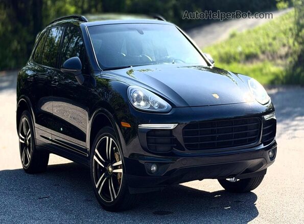 WP1AA2A21HKA86947 2017 PORSCHE CAYENNE Черный Передняя левая четверть