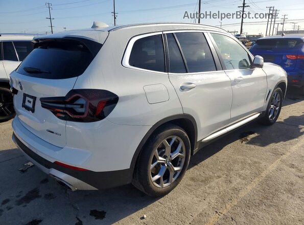 5UX43DP02R9V93468 2024 BMW X3 White Przód prawy