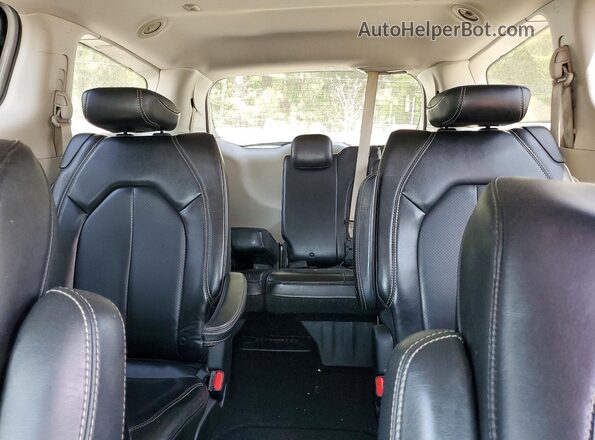 2C4RC1DG7LR156669 2020 CHRYSLER OTHER White უკანა სალონის ხედი