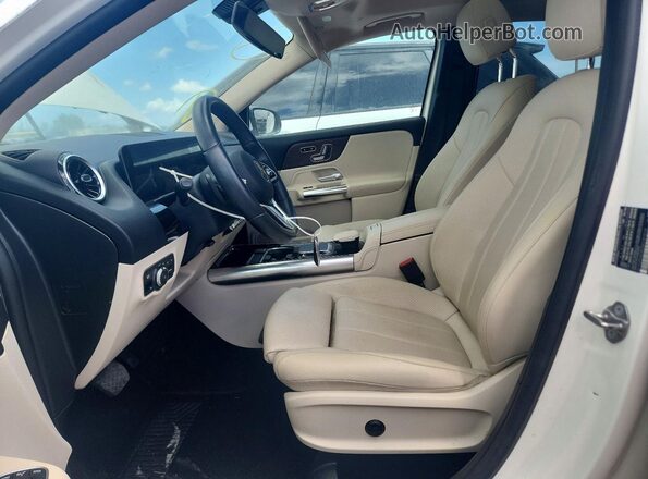W1N4N4GB5MJ191019 2021 MERCEDES-BENZ GLA-CLASS White Widok deski rozdzielczej