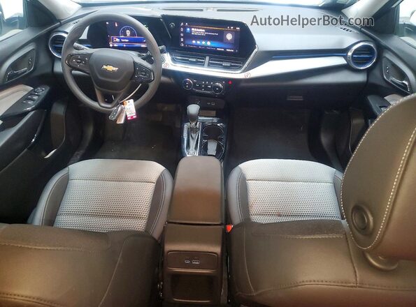 KL77LHEP3TC088570 2026 CHEVROLET TRAX White Widok deski rozdzielczej