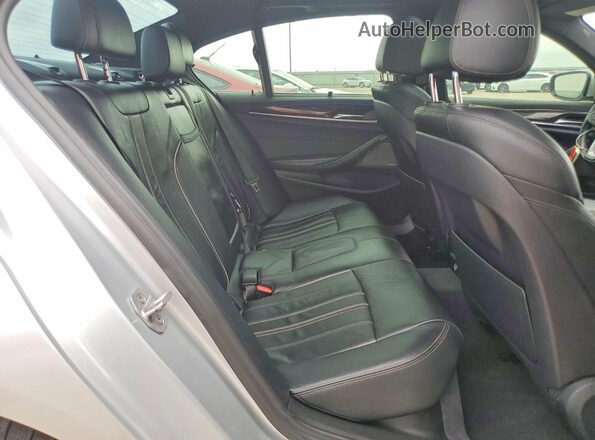 WBAJA5C39HWA35133 2017 BMW OTHER Silver Widok wnętrza z tyłu