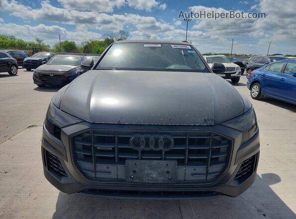 WA1AVAF19KD017493 2019 AUDI Q8 Silver Widok z tyłu