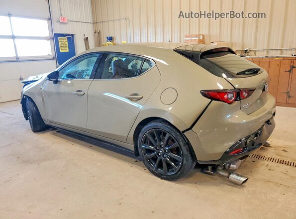 JM1BPBYY7R1704746 2024 MAZDA 3 Зеленый Задняя правая четверть