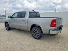 2026 Ram 1500 Laramie Серебряный vin: 1C6SRFJPXTN255511