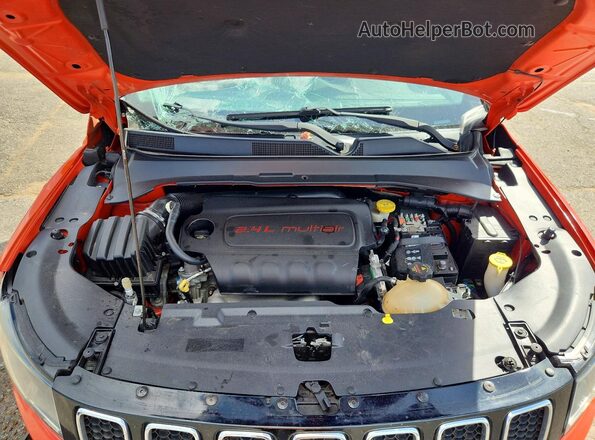3C4NJCABXJT250709 2018 JEEP COMPASS Оранжевый Вид подкапотного пространства