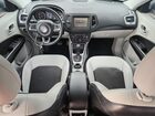 2019 Jeep Compass Latitude Серебряный vin: 3C4NJCBB4KT623923