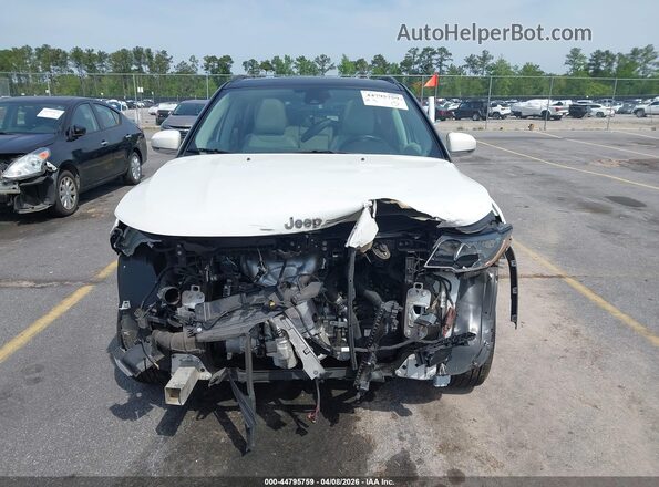 3C4NJCCB3MT508375 2021 JEEP COMPASS White Вид задньої частини салону