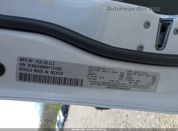 3C4NJDBB0NT131593 2022 JEEP COMPASS White Vista del compartimento del motor