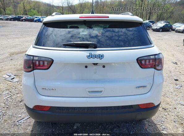 3C4NJDBB0NT131593 2022 JEEP COMPASS White 