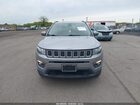2018 Jeep Compass Latitude 4x4 Серебряный vin: 3C4NJDBB1JT142855