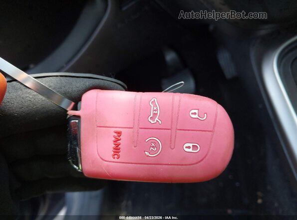 3C4NJDBB2JT483438 2018 JEEP COMPASS Синий Вид панели приборов