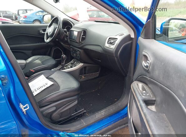 3C4NJDBB2KT600856 2019 JEEP COMPASS Синий Вид салона спереди