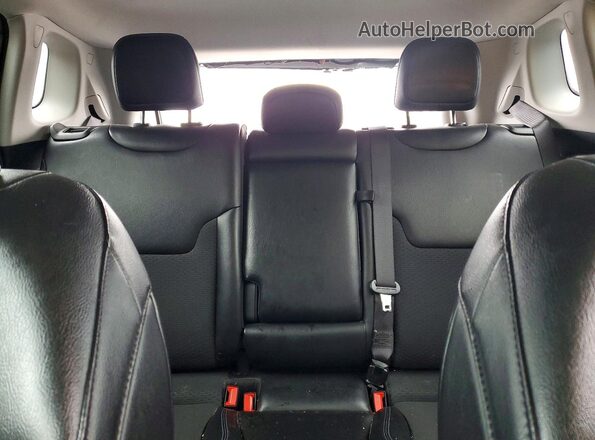 3C4NJDBB2NT204673 2022 JEEP COMPASS Silver Rear seats view