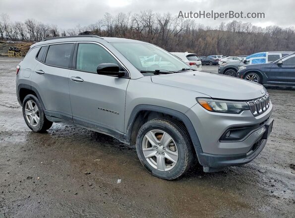 3C4NJDBB2NT204673 2022 JEEP COMPASS Silver Front right