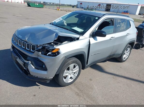 3C4NJDBB3NT102217 2022 JEEP COMPASS Silver Przód lewy