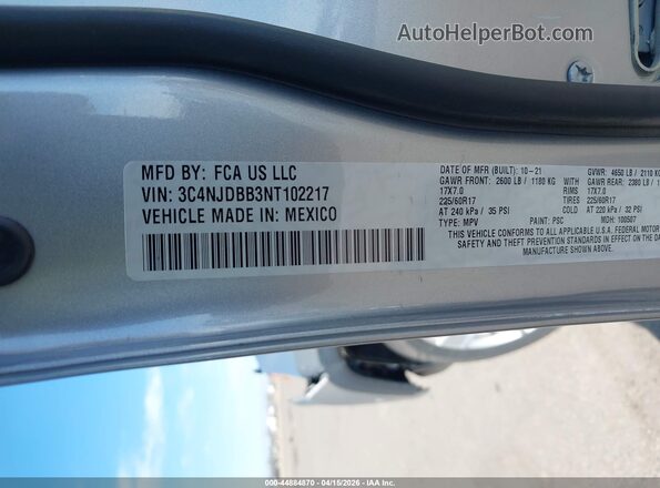 3C4NJDBB3NT102217 2022 JEEP COMPASS Silver Widok komory silnika