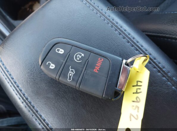 3C4NJDBB3NT102217 2022 JEEP COMPASS Silver Widok deski rozdzielczej