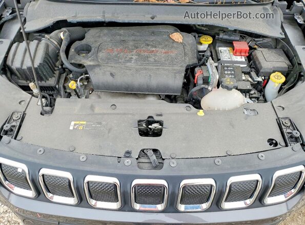 3C4NJDBB3NT216282 2022 JEEP COMPASS Gray Vista interior trasera